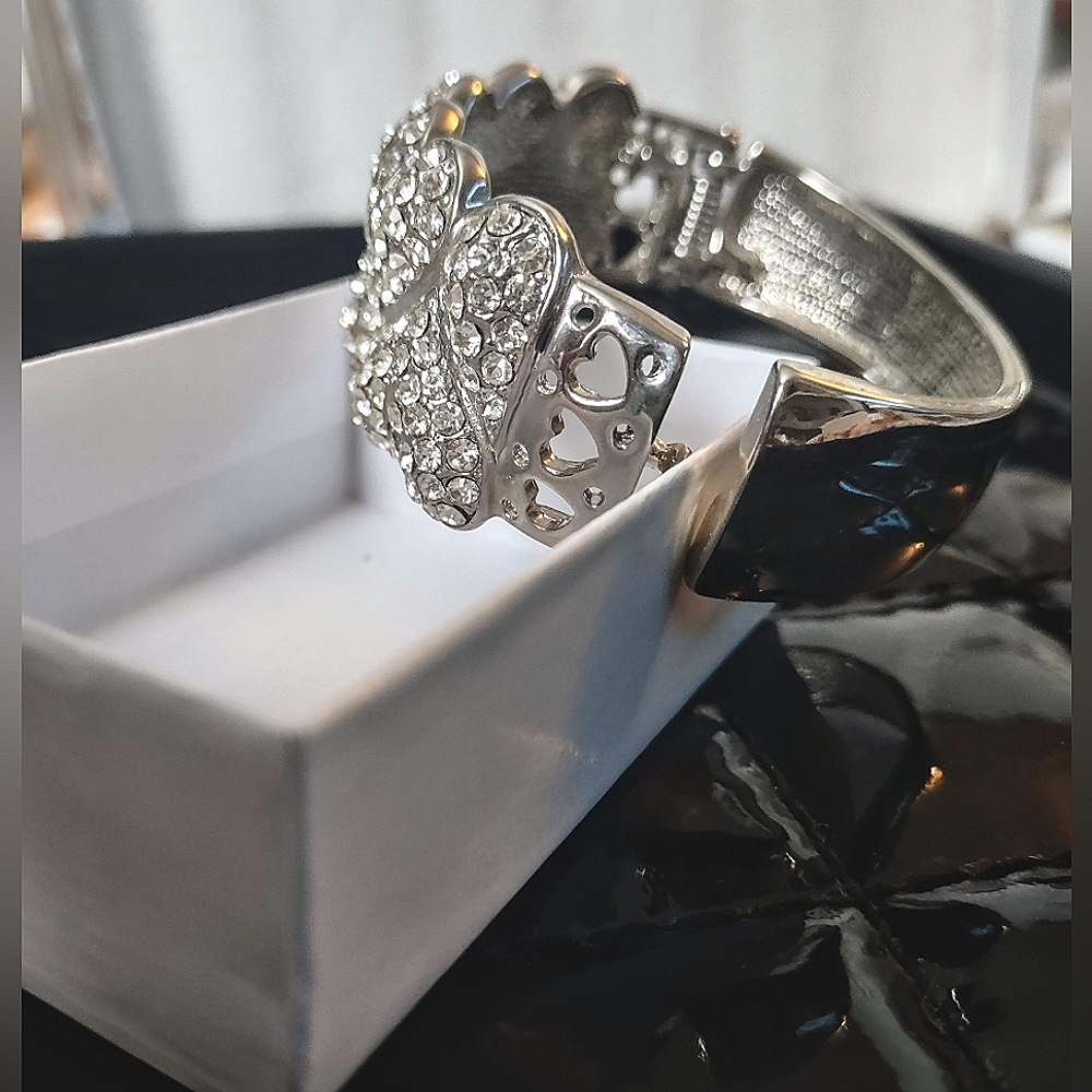 Crystal Hearts Cuff Bangle - Picture 9 of 16